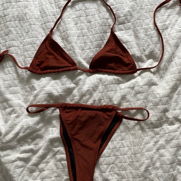 *NEW* NASTY GAL brown bikini - Picture 3 of 6